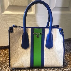 Michael Kors Signature Crossbody